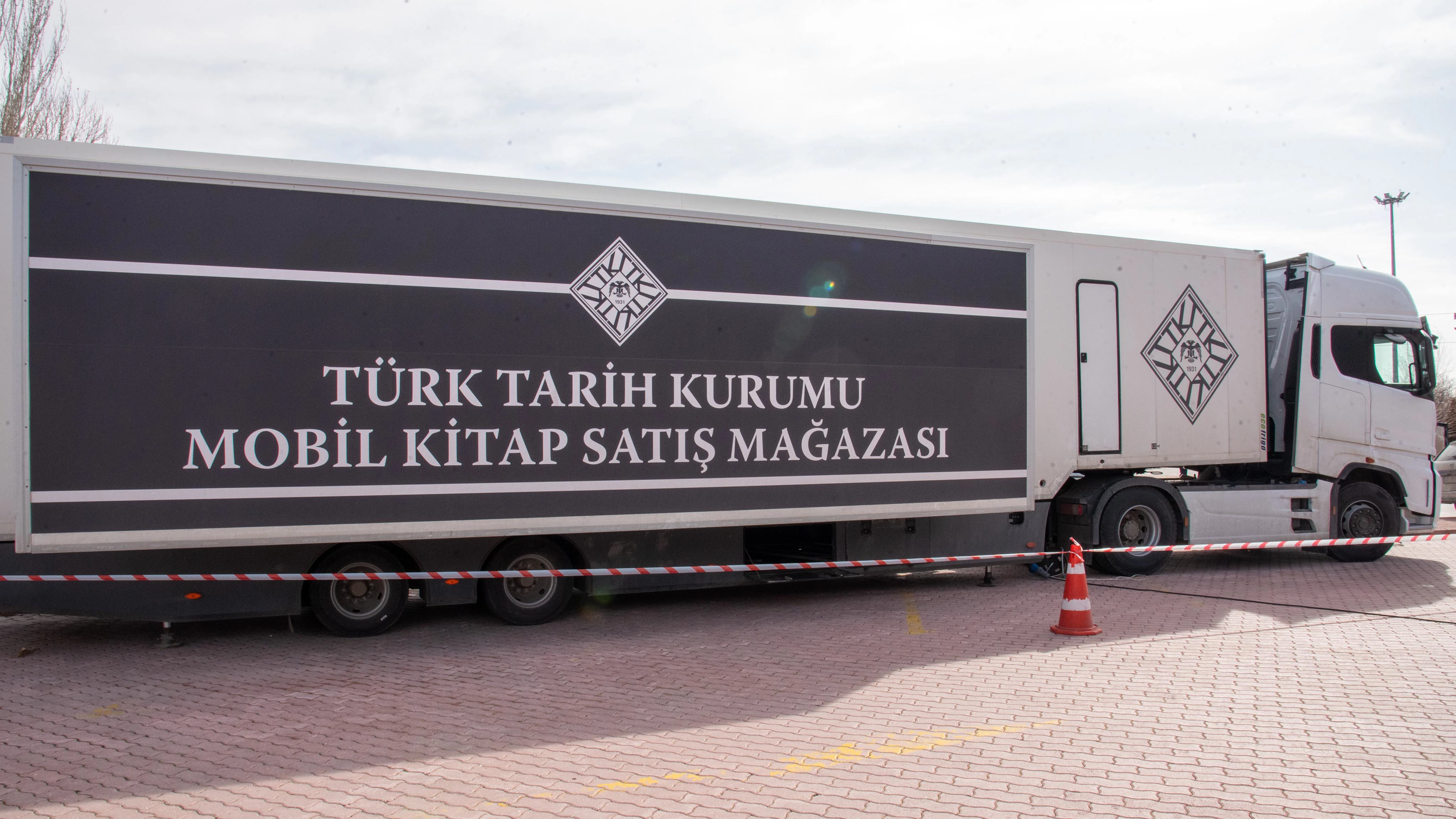 Türk Tarih Kurumu Mobil Kitap Mağazası, Selçuk Üniversitesinde